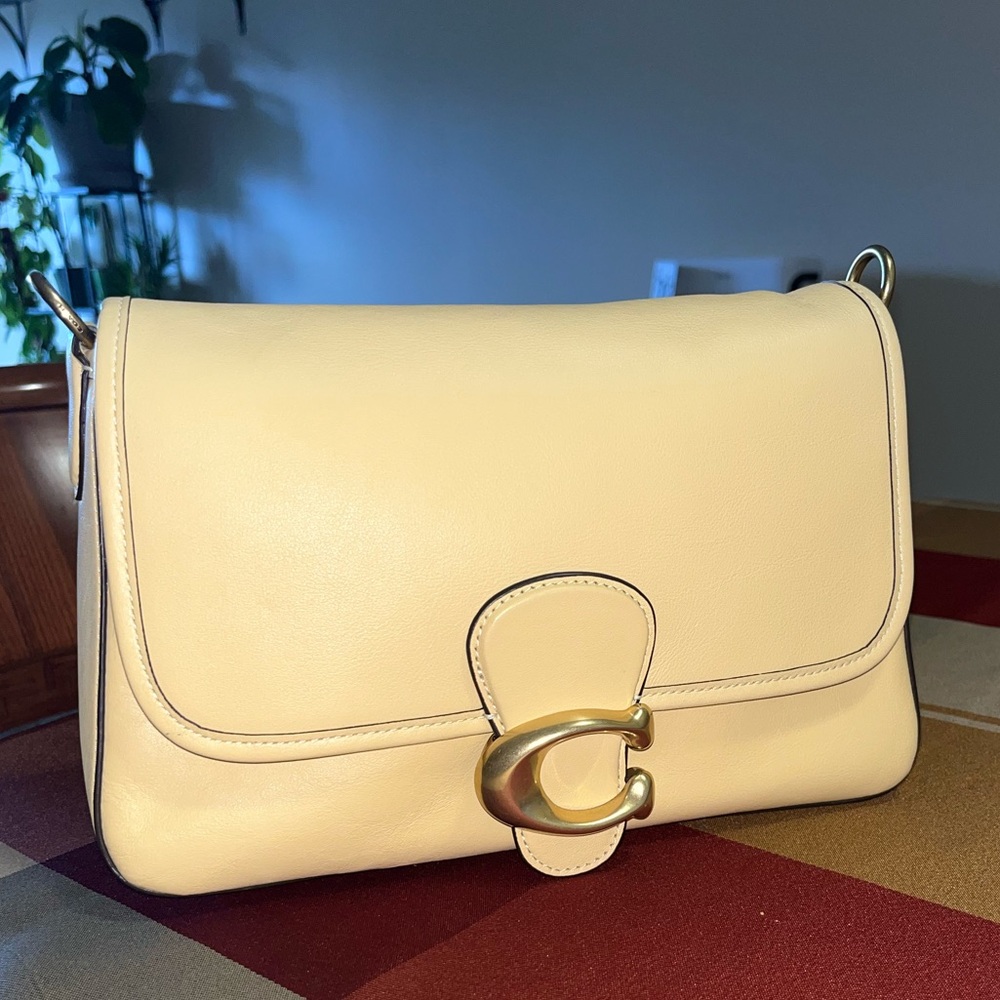 Coach Soft Tabby— Vanilla